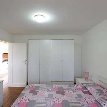 בית נופש Casa Giulia By Helloelba *
